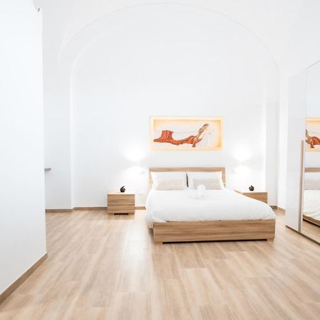 La Pigna Hotell Bari Exteriör bild