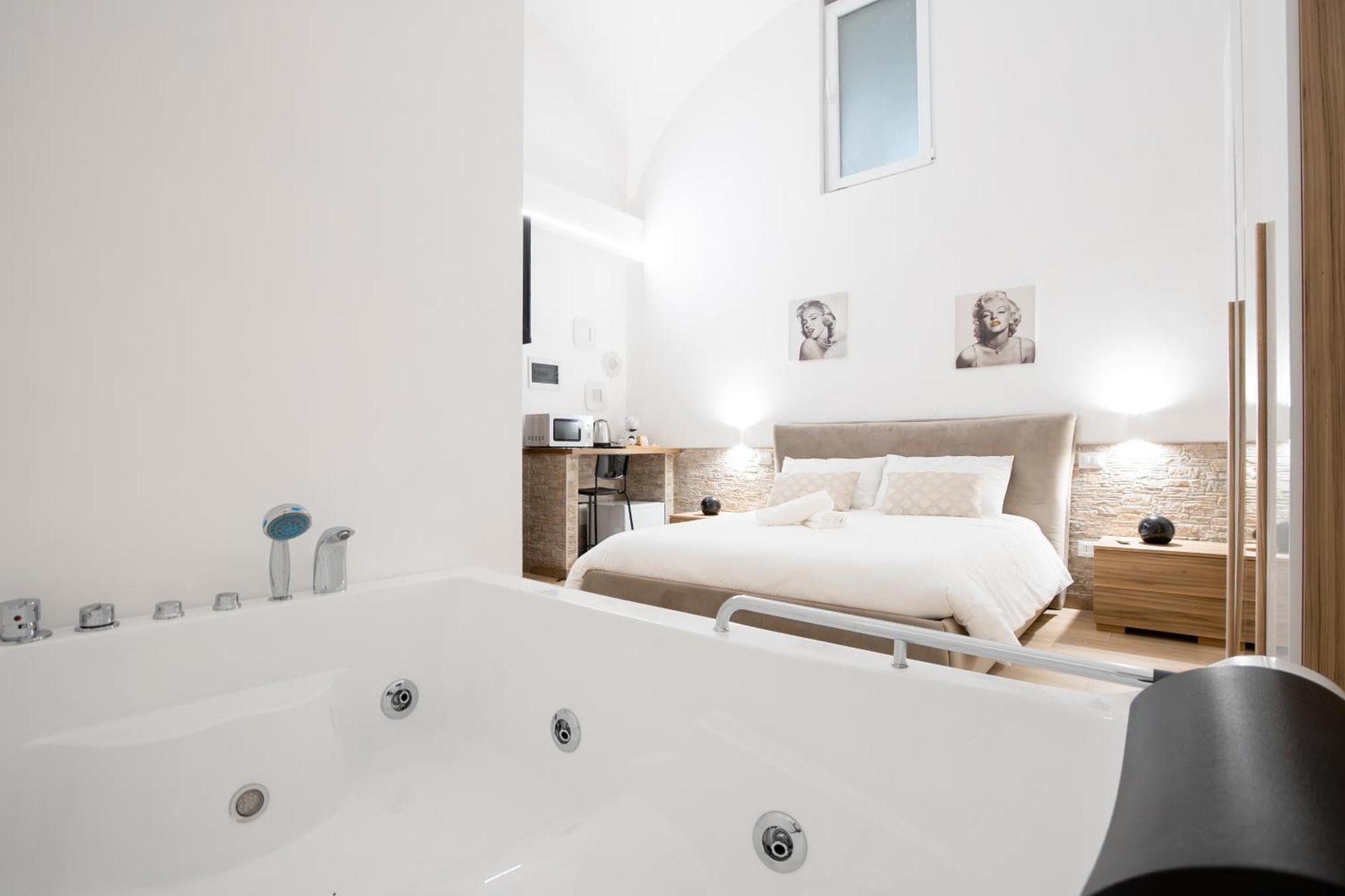 La Pigna Hotell Bari Exteriör bild